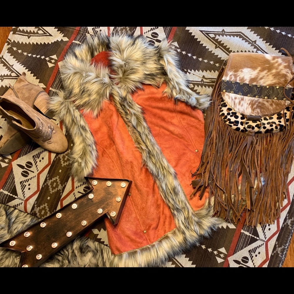 Tasksa Polizzi Leather and Fur Women’s Vest